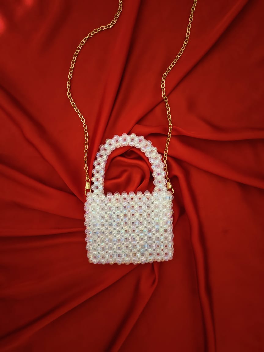 Mini White Beaded Bag: Embodying Subtle Elegance and Versatile Charm