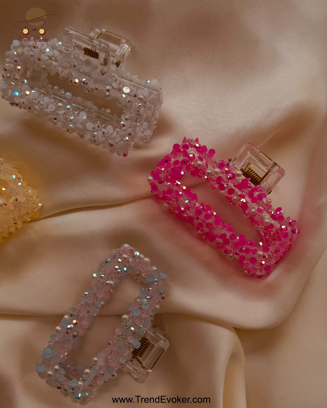 Hair Fancy Catchers – Stylish & Strong Hair Catchers for Women in Pakistan