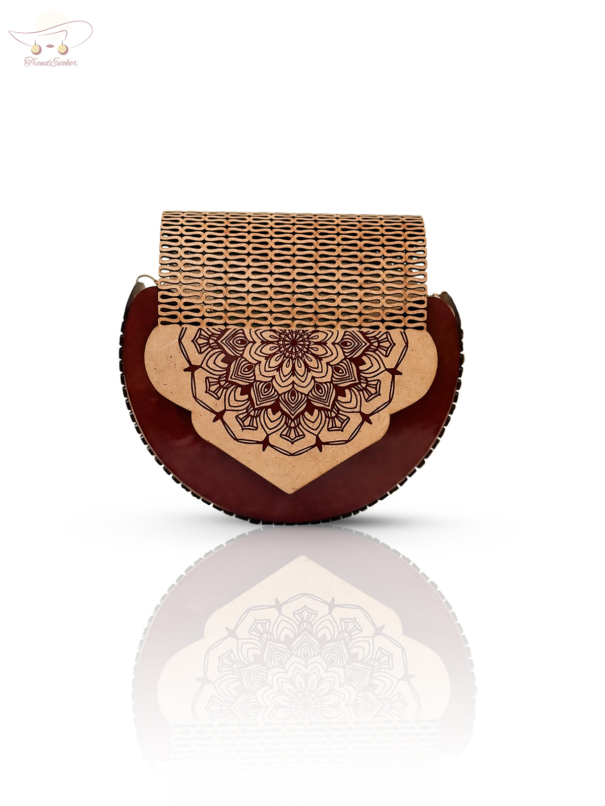 Handmade Brown Heart-Shaped Wooden Purse: An Aesthetic and Cultural Statement Piece with Handcrafted Design